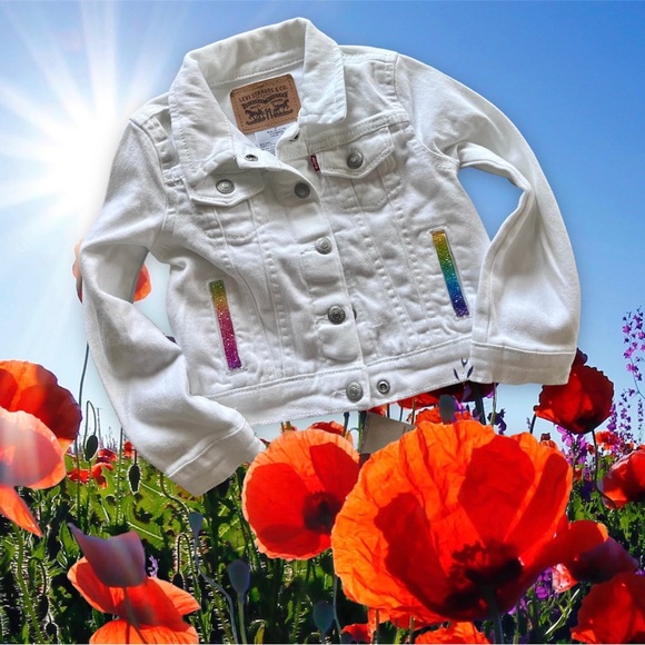 Custom LUCKY St Patrick’s Day Rainbow Clover Jean Jacket sizes 2T 3T 4T 5T 6/7 - Picture 2 of 2